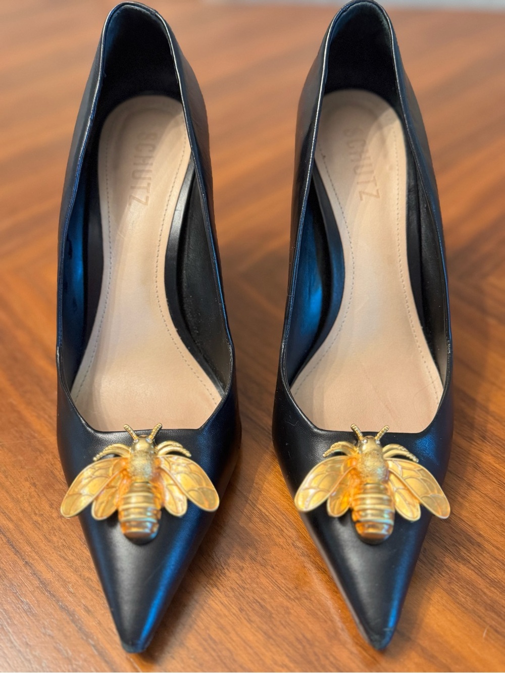 Schutz Black Leather Gold Embellished Pointed Toe Pumps Heels US 8 - Picture 11 of 16